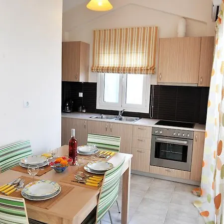 Lemon Tree Villa Nidhrion